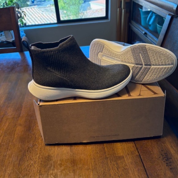 VIVAIA Grey water resistant ankle boots worn once size 38 - Picture 5 of 5